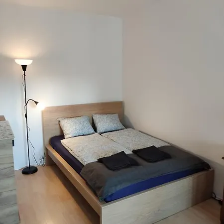 Apartment Gallery Metro Natolin *