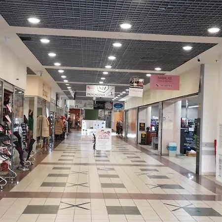 Gallery Metro Natolin شقة *