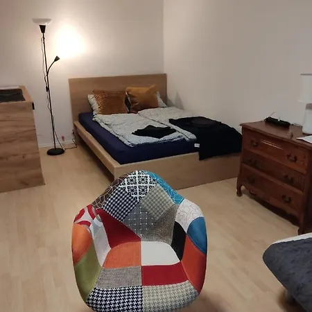 Apartment Gallery Metro Natolin *