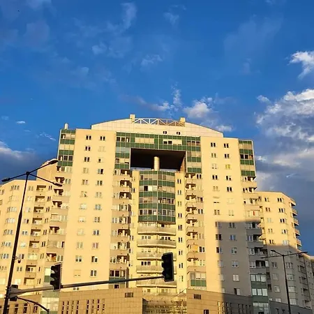 شقة Gallery Metro Natolin